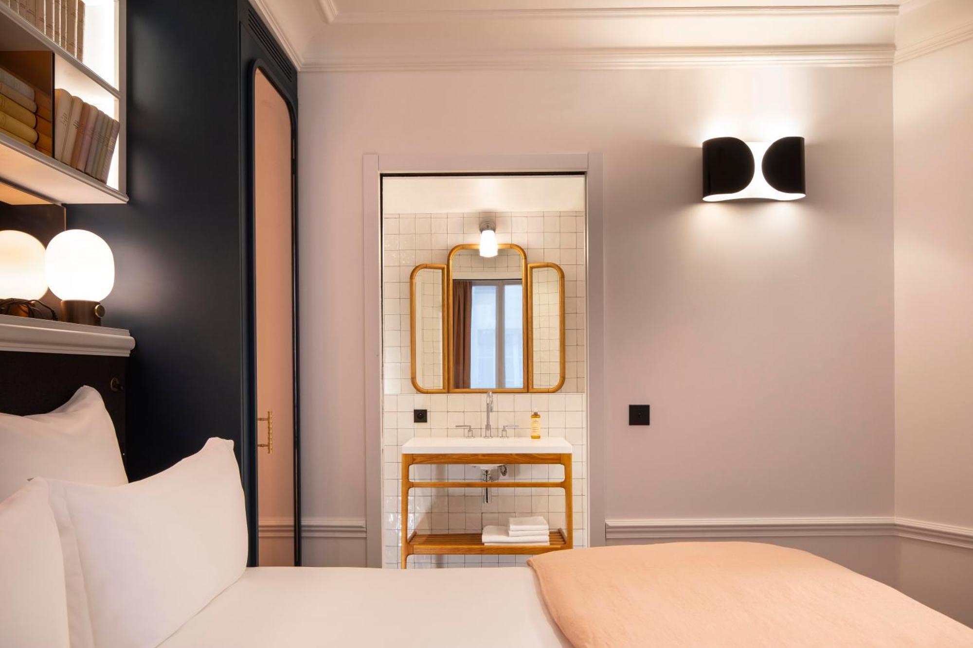 Louvre Montana Hotel 4*