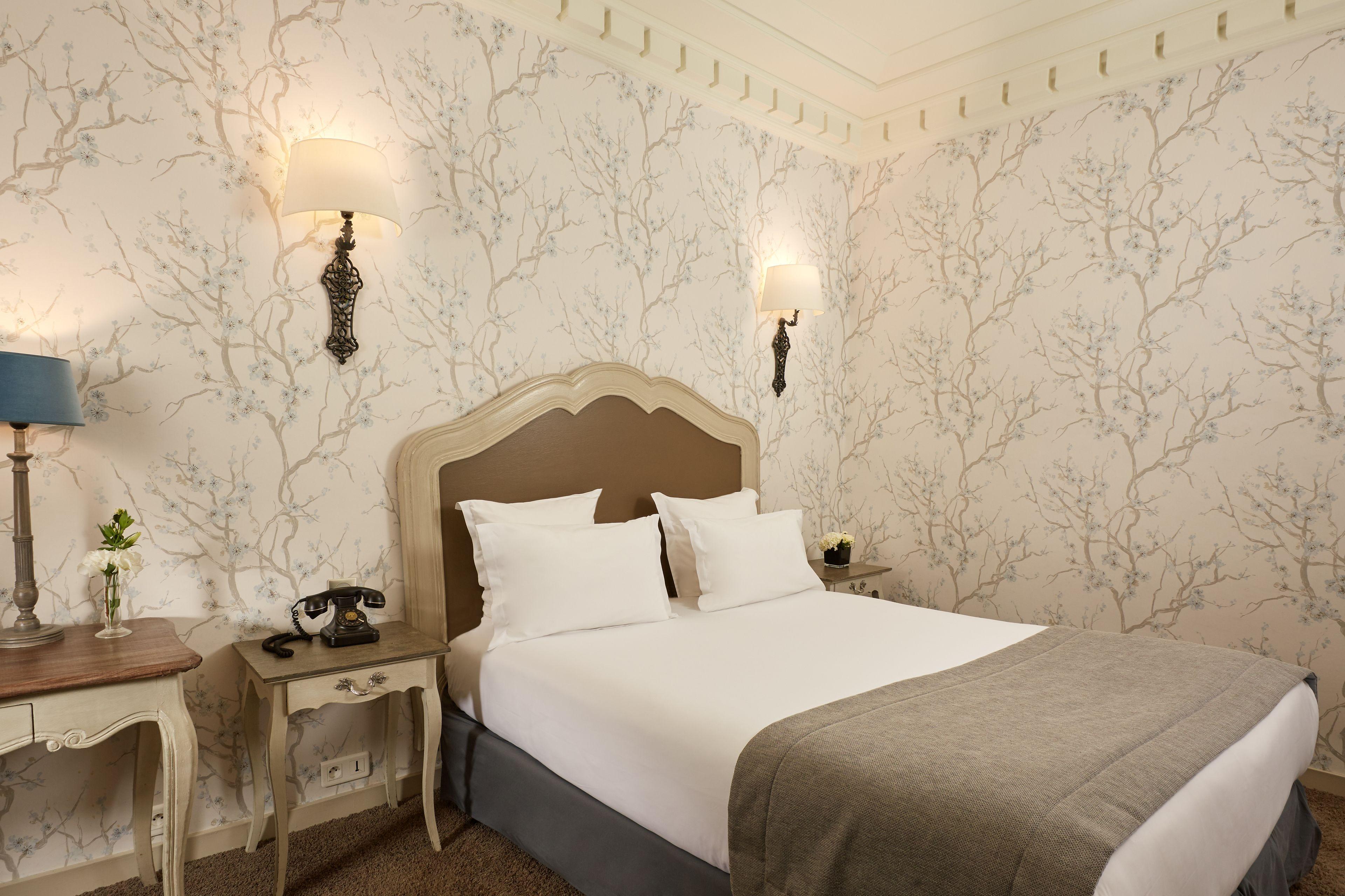 Louvre Montana 4*